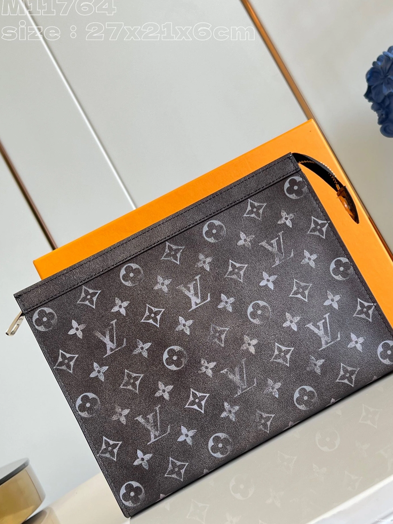 First bag ru VOYAGE-27*21*6CM LOUIS POCHETTE VUITTON 0816